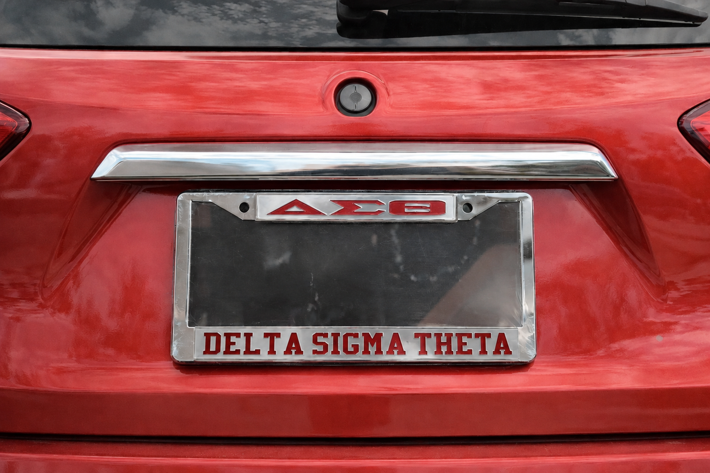 Delta Sigma Theta License Plate Frame – Silver & Red