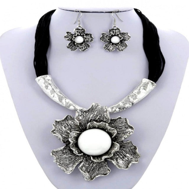 Silver Black and White Floral Leatherette Necklace and Earring Set