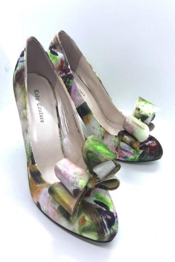 Floral Shoe with Bow Accent