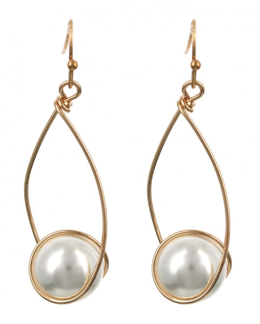 Gold teardrop pearl dangle earring set