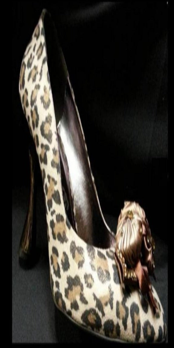 Leopard Print heel with bow